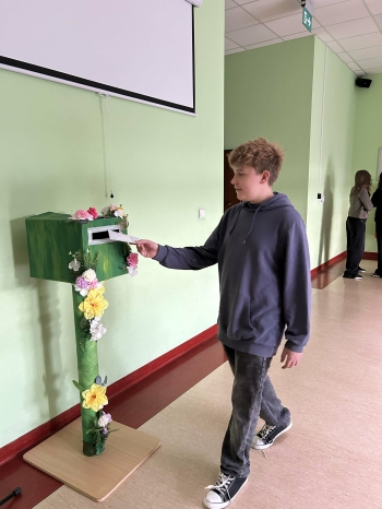 a8f5dbcb-dca4-4e8e-ac27-79da7d1a71e1